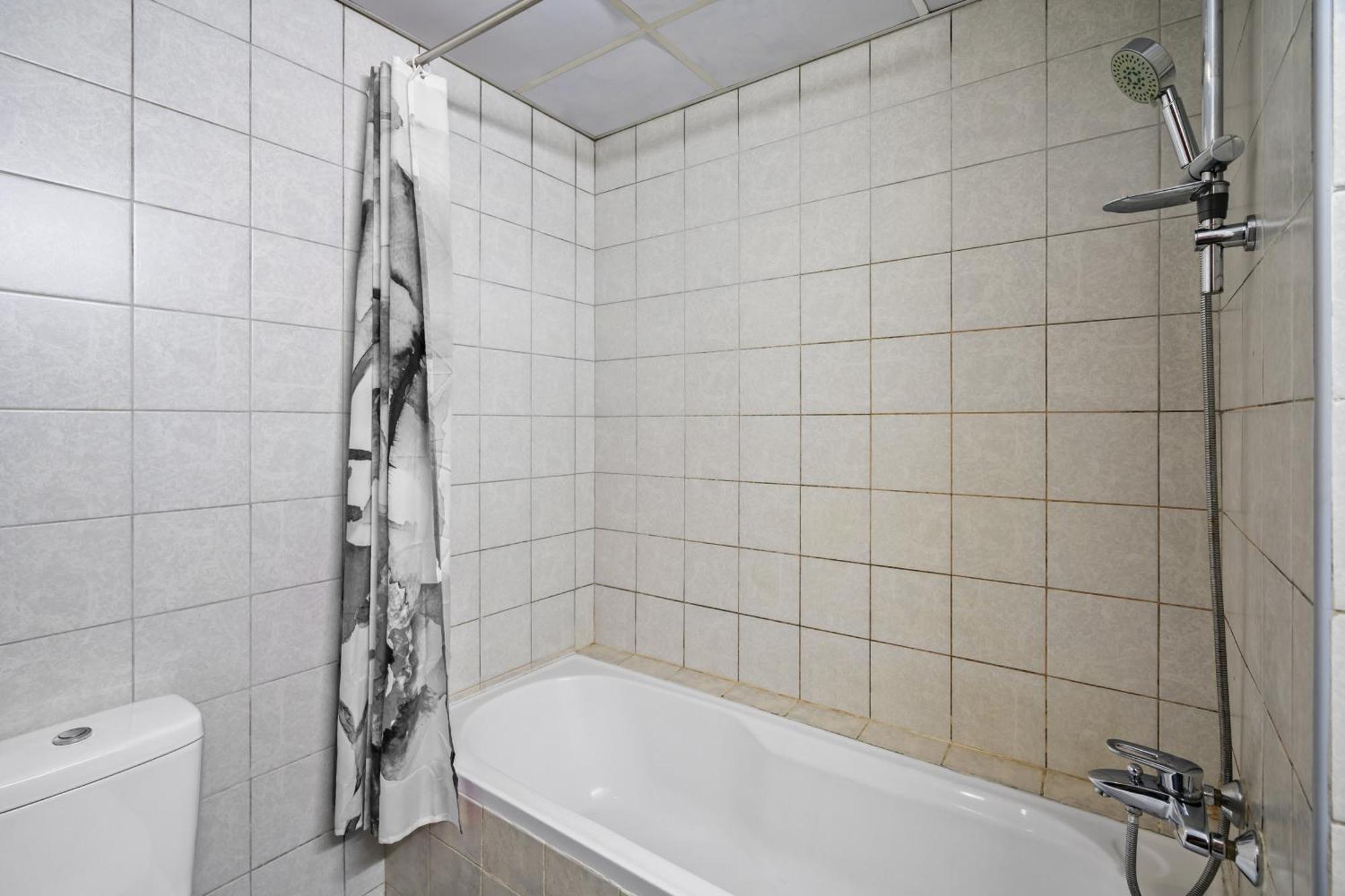 Appartamento Luxury Near Battua Mall Dubai